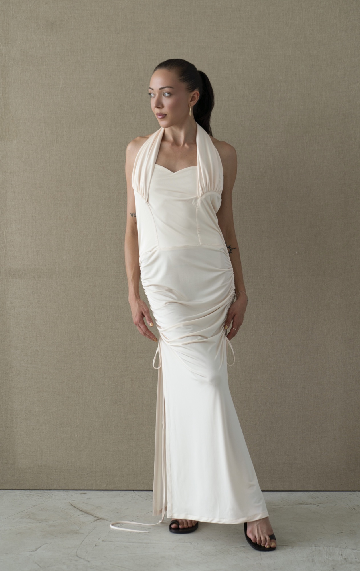 halter neckline fitted dress — Beige
