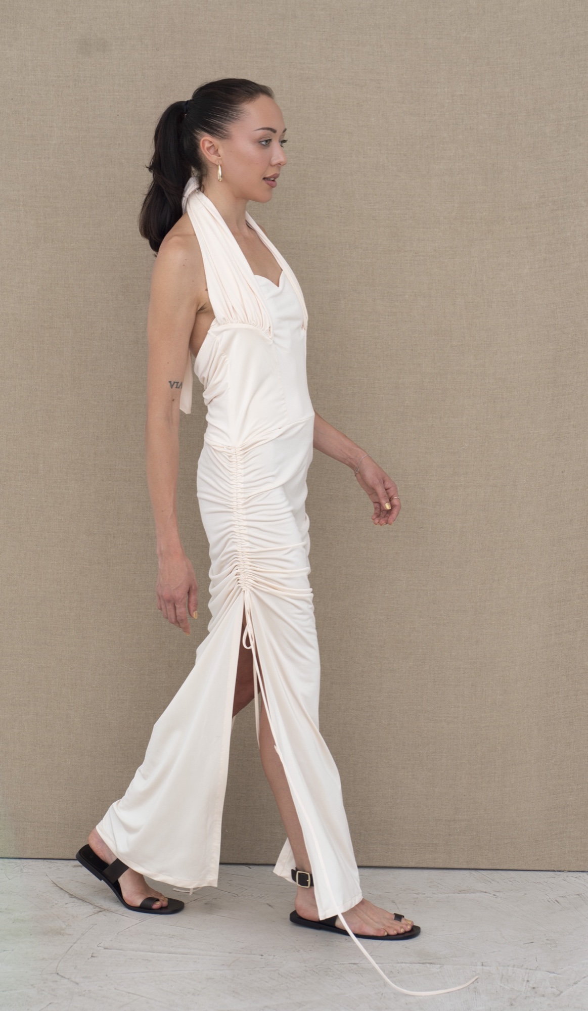 halter neckline fitted dress — Beige